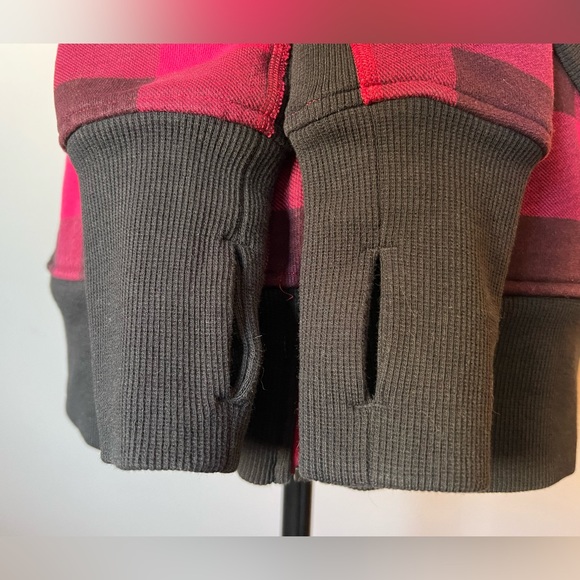 SOLD 🍁 RARE Lululemon Scuba Hoodie Camp Check 🍁 - Picture 6 of 9